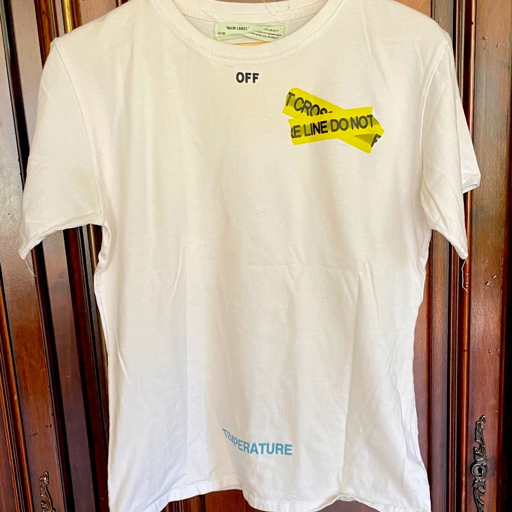 Off-White T-Shirt caution, tape, size kids XXL, men’s medium